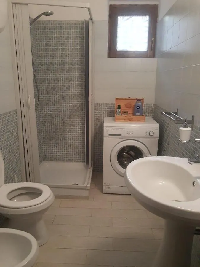 El Mono Local Villa Montalcino Italy