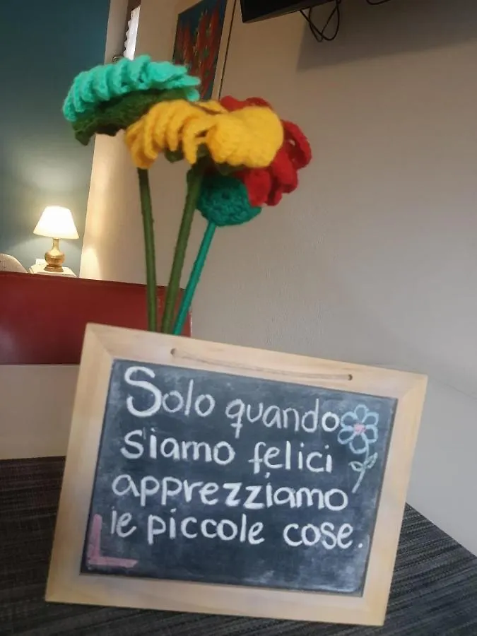 El Mono Local Villa Montalcino 0*,